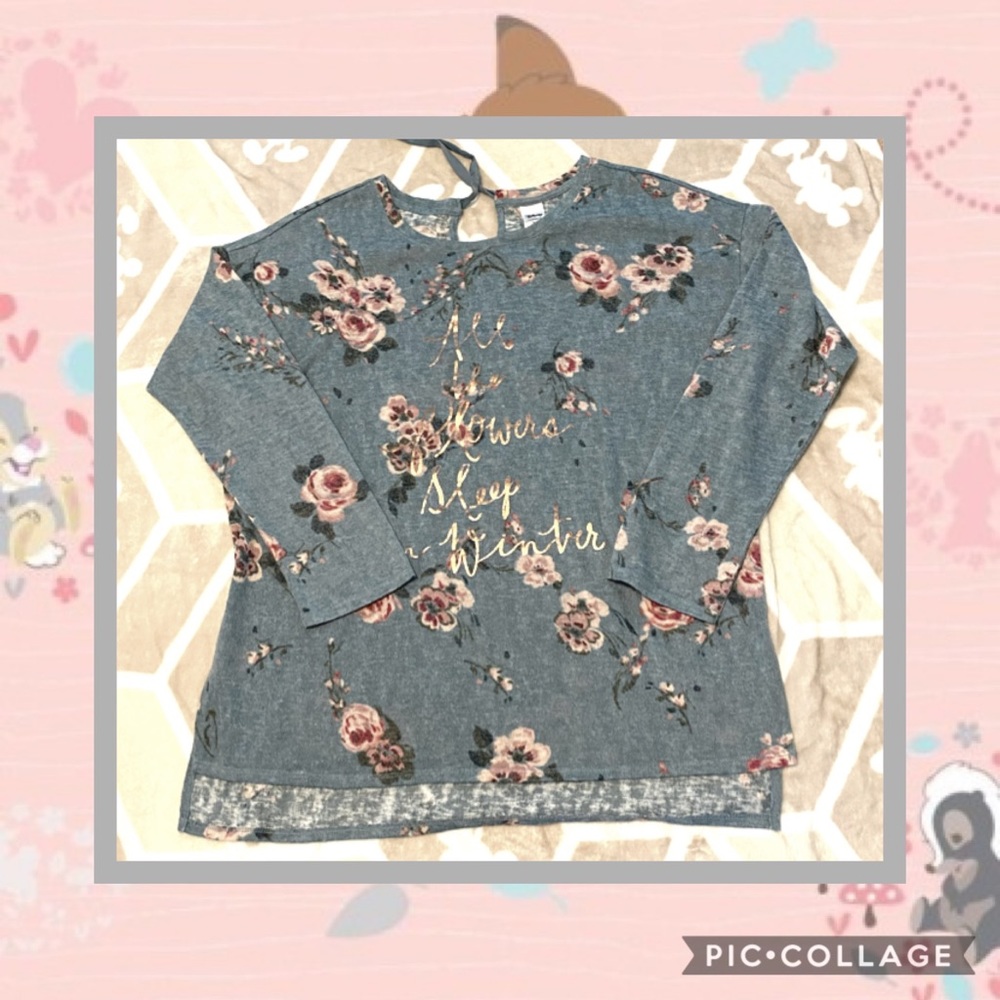 ❤️ 5/$20 Disney Lauren Conrad long sleeve knit top